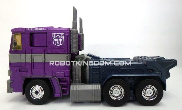 Masterpiece Shattered Glass Optimus Prime   New Gallery Of Asia Exclusive MP 10 Recolor Including Alex Milne Package Art  (6 of 22)